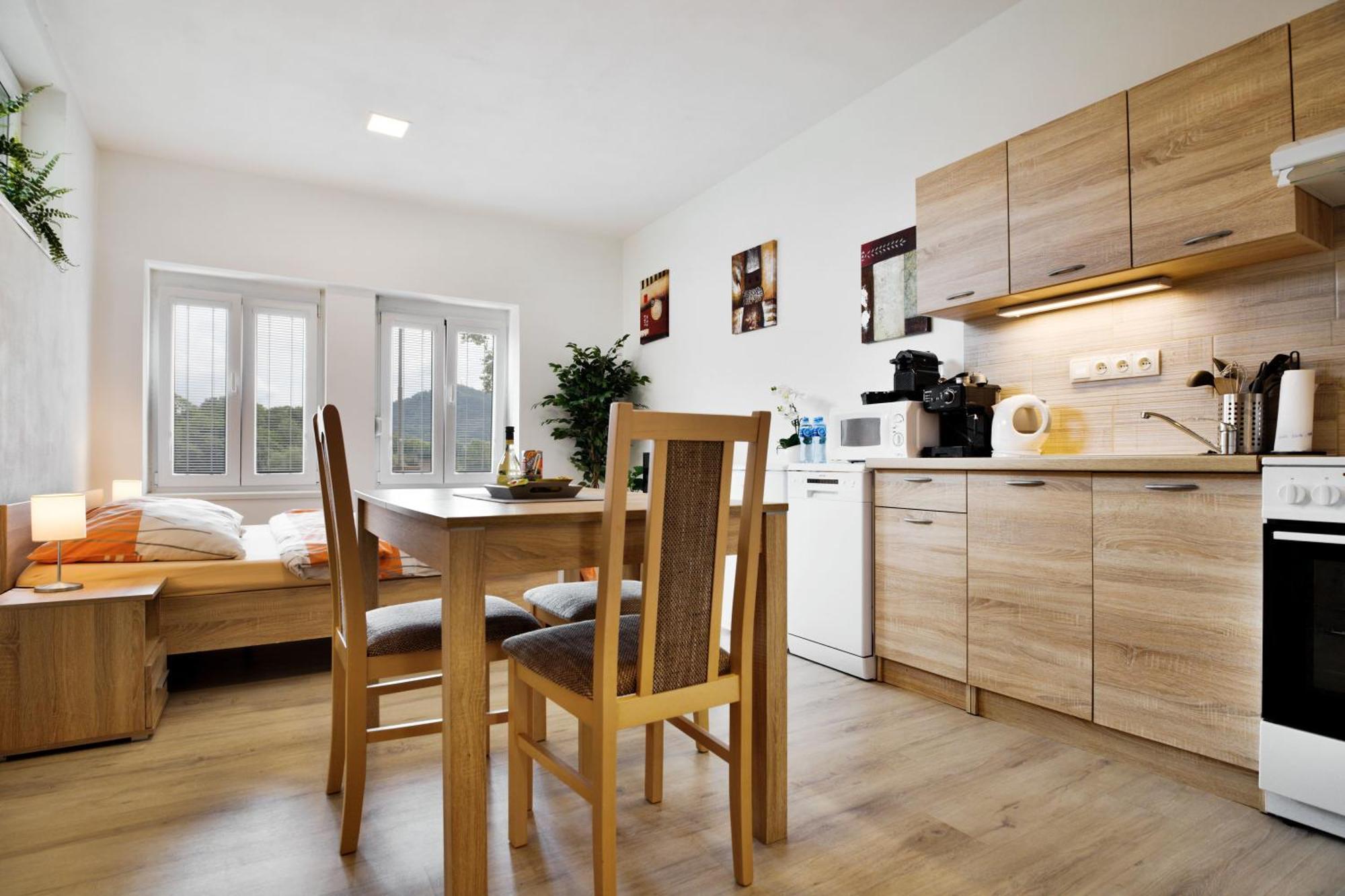 Apartmany ジェチーン エクステリア 写真